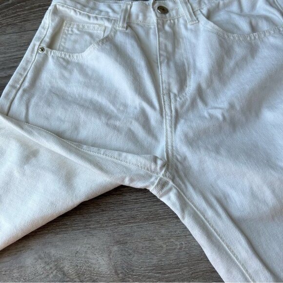 Nasty Gal White Frayed Hem High Rise Mom Jeans - Picture 4 of 14